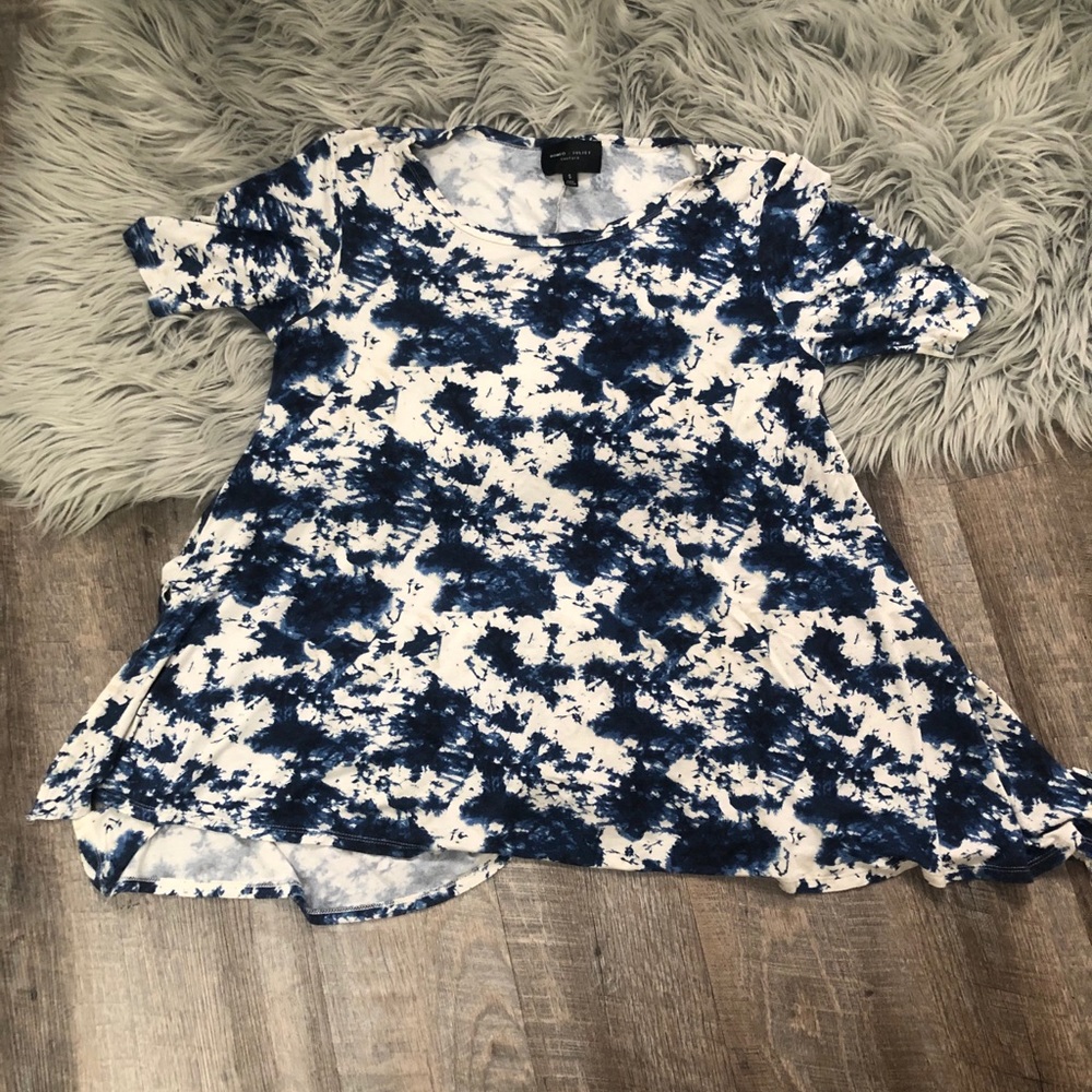 Romeo and Juliet Couture size small